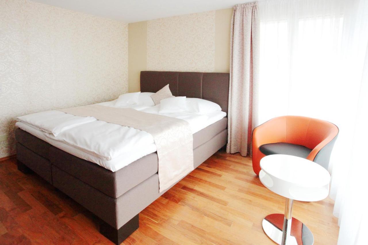 Lamex-Inn Hotel & Restaurant Kelkheim Esterno foto